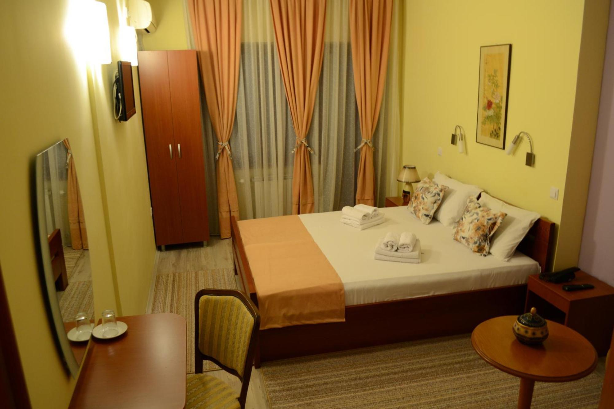 Hotel Pine Skopje Pokoj fotografie